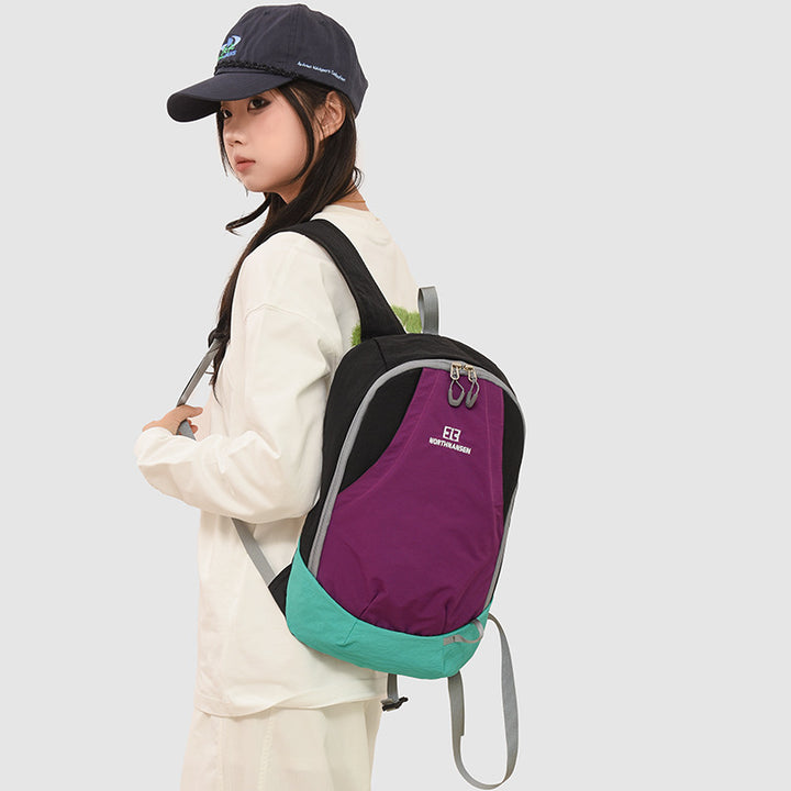 Stylischer leichter Wanderrucksack Karnz