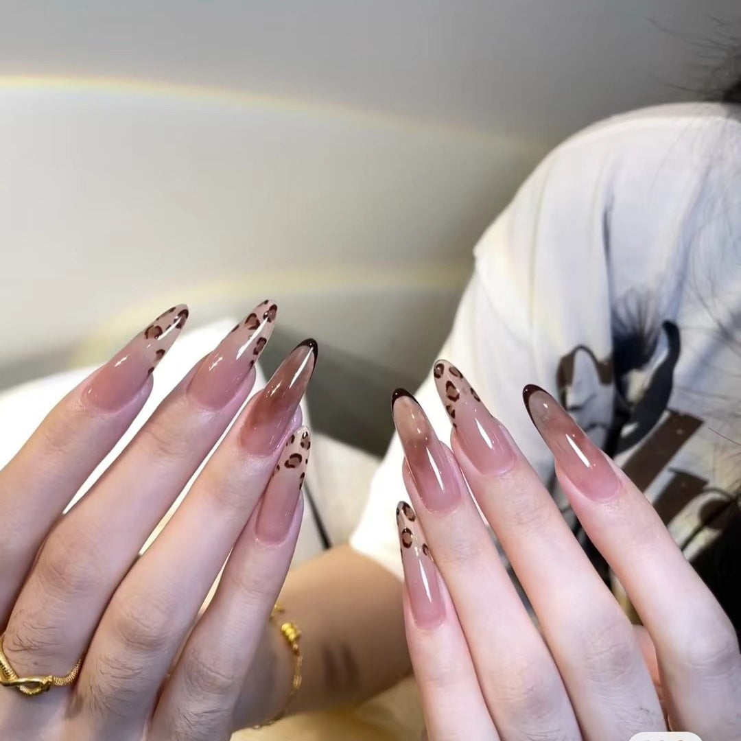 Elegantes Tierdruck Press-On Nagelset