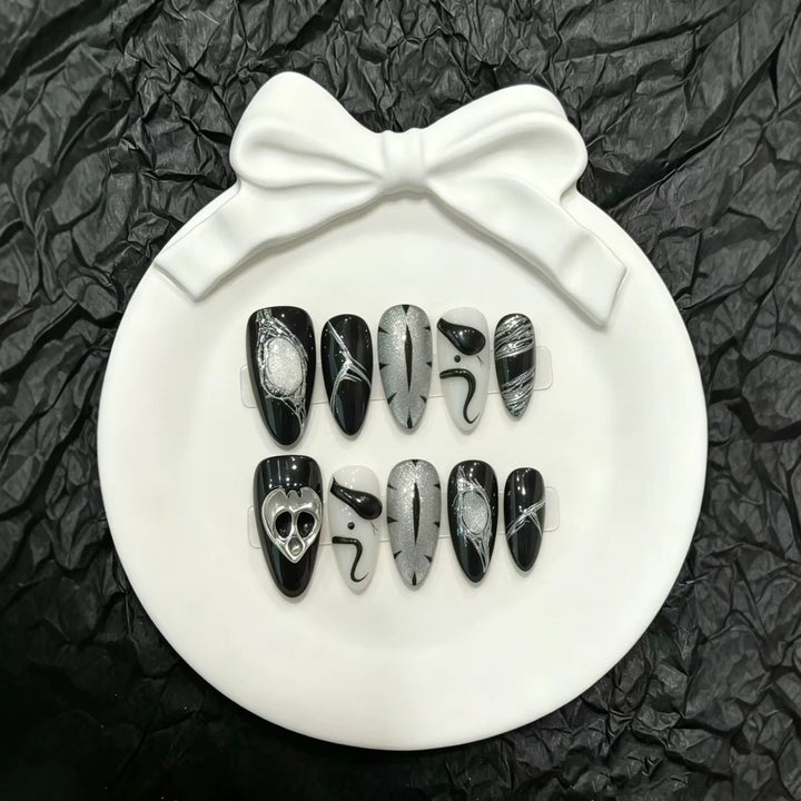 Künstlerisches Statement Press-On Nagelset