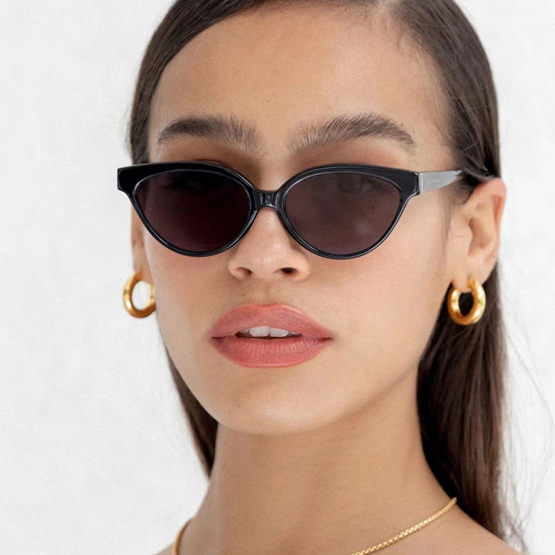 Damen Cat-Eye Sonnenbrille mit luxuriösem Muster und UV-Schutz Karnz
