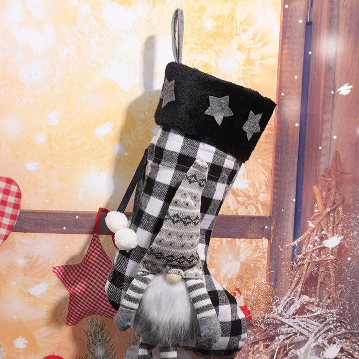 Niedlicher Weihnachtsstrumpf mit Gnome-Motiv Karnz