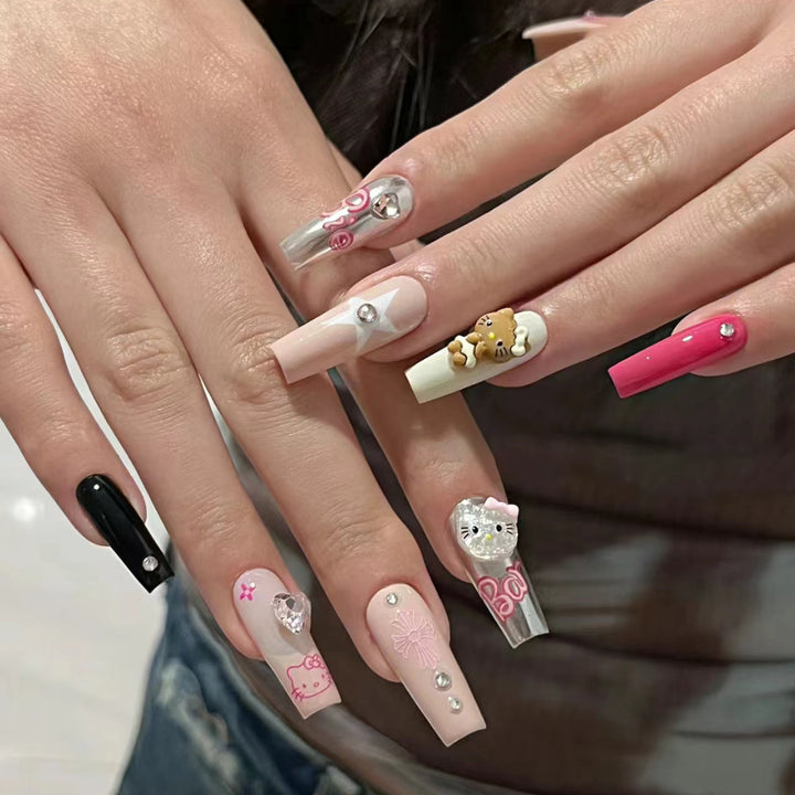 Süßes Cartoon Nagelkunstset Karnz