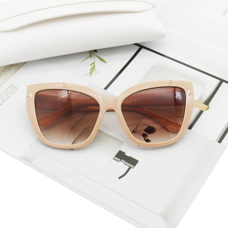 Damen Cat-Eye Sonnenbrille mit eleganten Akzenten Karnz