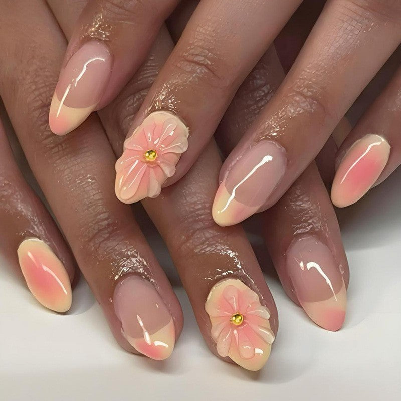 Elegante Kunstnägel mit Botanischen Designs Karnz