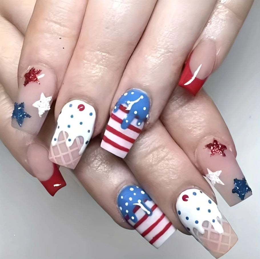 Festive Eiscreme Waffel Nagelkunst Karnz