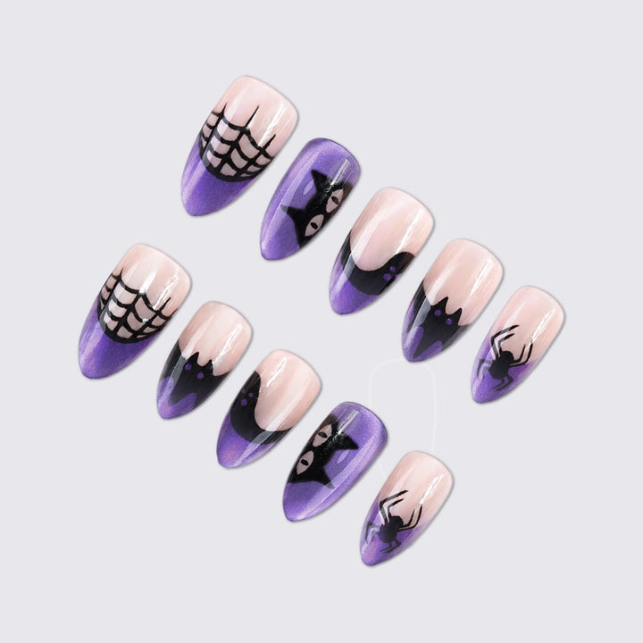 Kreatives Kunstnagelset mit Halloween-Motiven Karnz