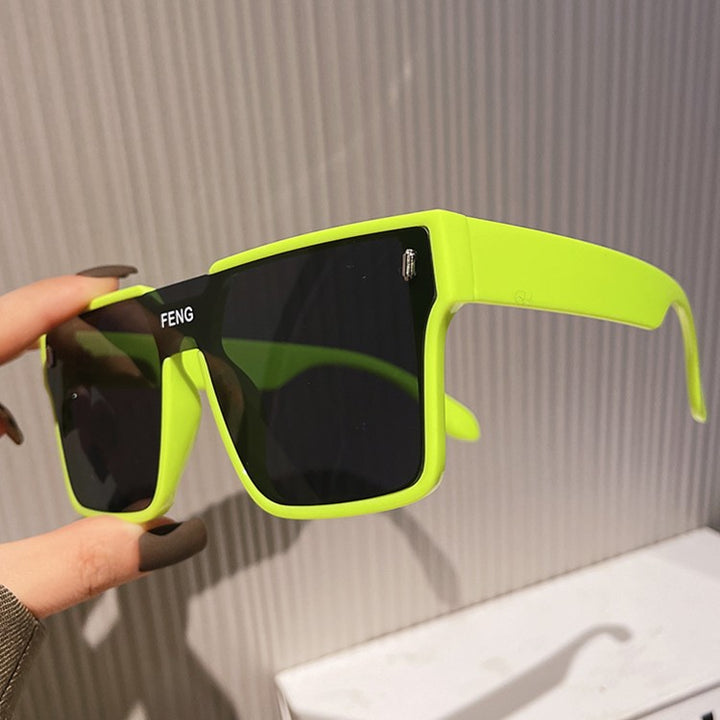 Damen modische quadratische Sonnenbrille mit robustem Rahmen und hohem Tragekomfort Karnz