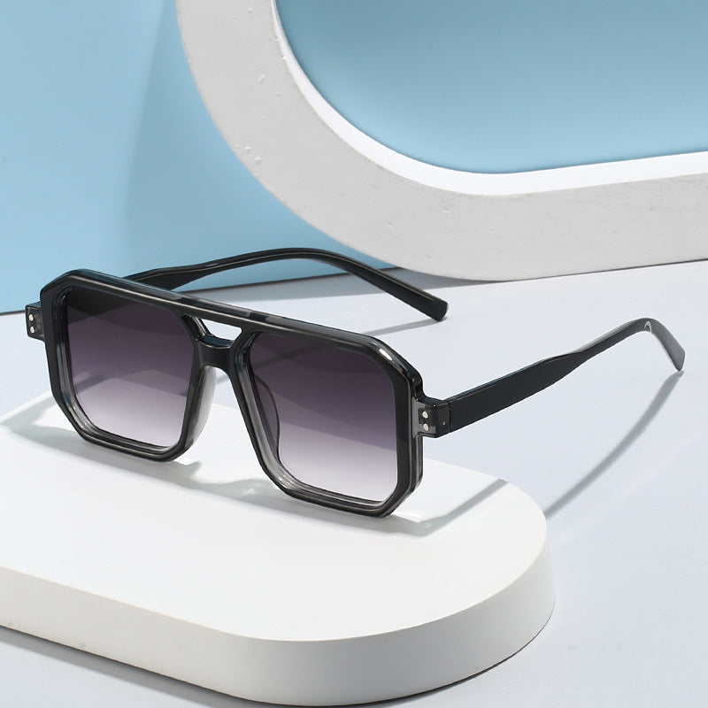 Damen modische Sonnenbrille im modernen achtkantigen Design Karnz
