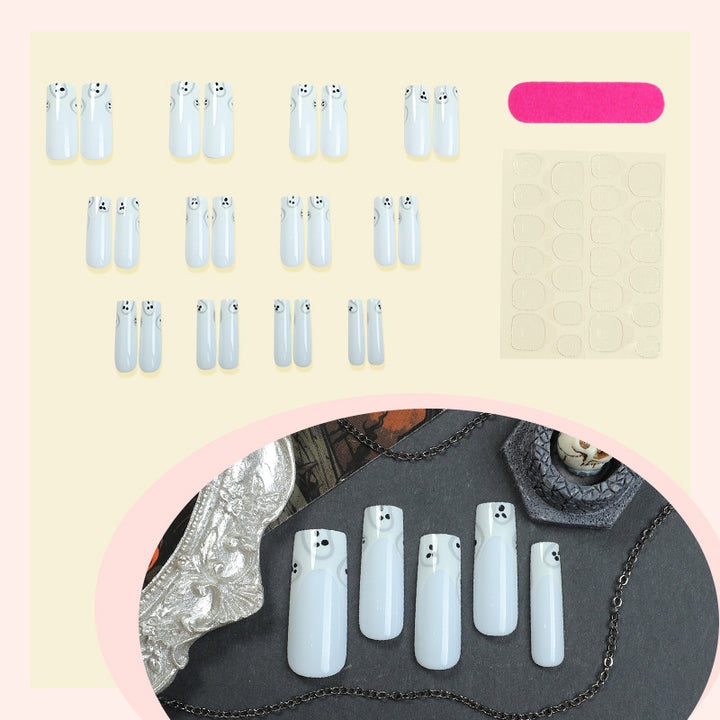 Themenmäßiges Press-On Nagelset mit Geisterdesigns Karnz