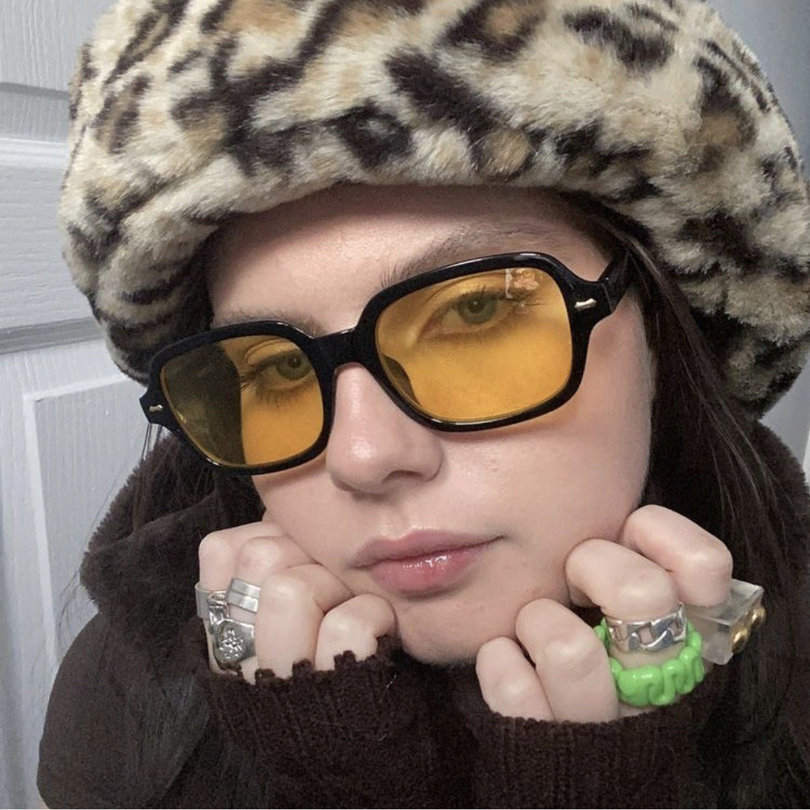 Damen quadratische Sonnenbrille mit stylishem und robustem Rahmen Karnz