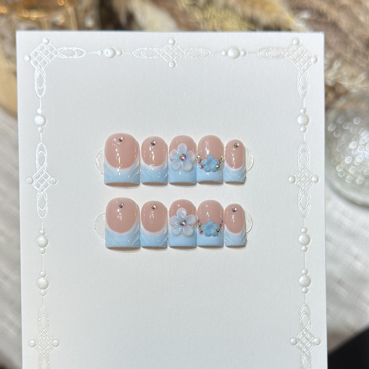 Floral Fantasy Press-On Nail Art Set Karnz