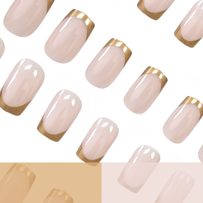 Elegante goldverzierte acryl-nagelerweiterungen Karnz