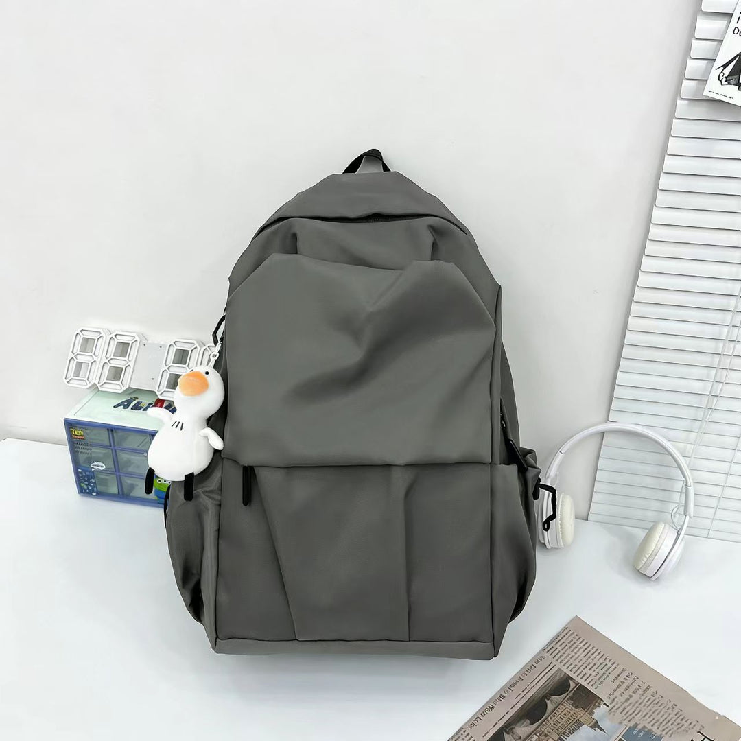 Funktionaler Rucksack mit Innovativem Stauraumkonzept Karnz