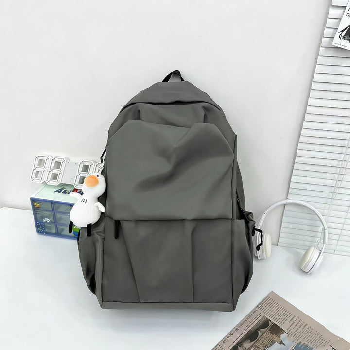 Funktionaler Rucksack mit Innovativem Stauraumkonzept Karnz