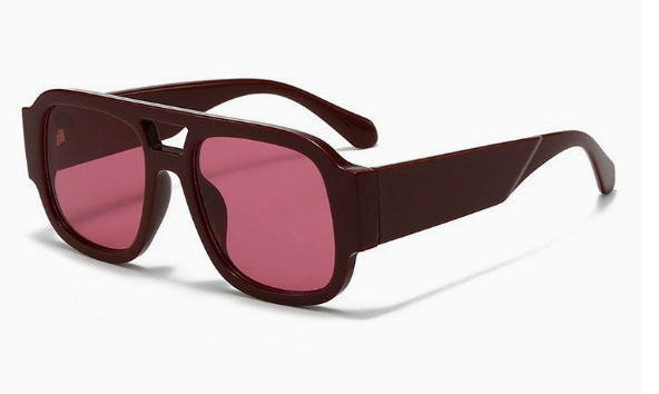 Moderne retro-inspirierte quadratische Sonnenbrillen Karnz