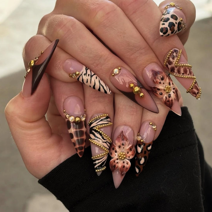 Glamouröses Nageldesign Karnz