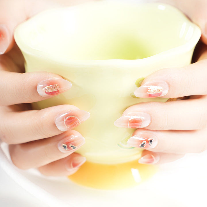 Elegantes Press-On-Nagelkunst-Set Karnz