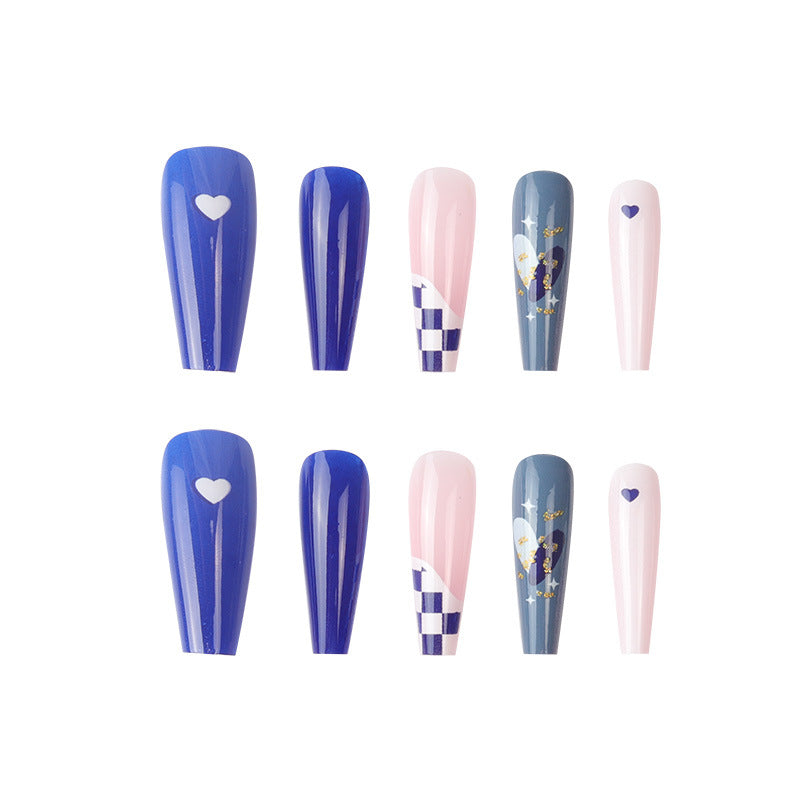 Künstlerisches Press-On-Nagelset mit geometrischen Mustern Karnz