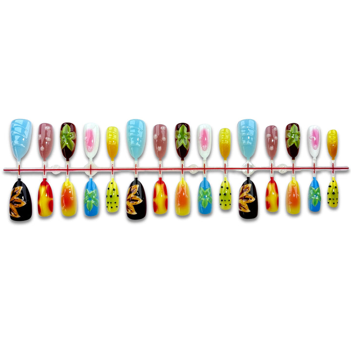 Künstlerisches Multi-Design Presse-auf Nagelset