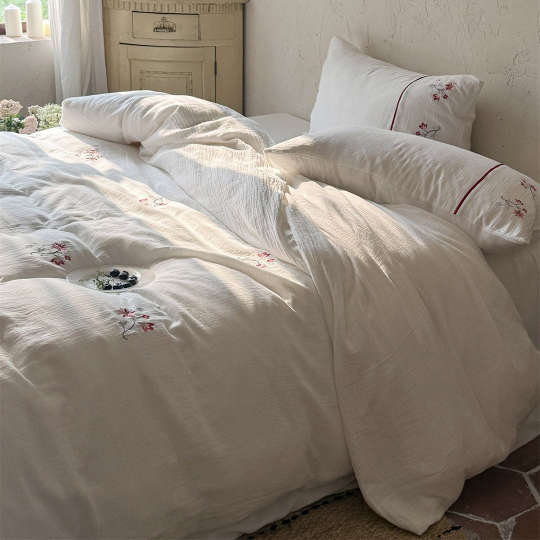 Bestickte Baumwollvoile Bettwäsche Set mit floralem Muster und Umschlag-Kissenbezügen