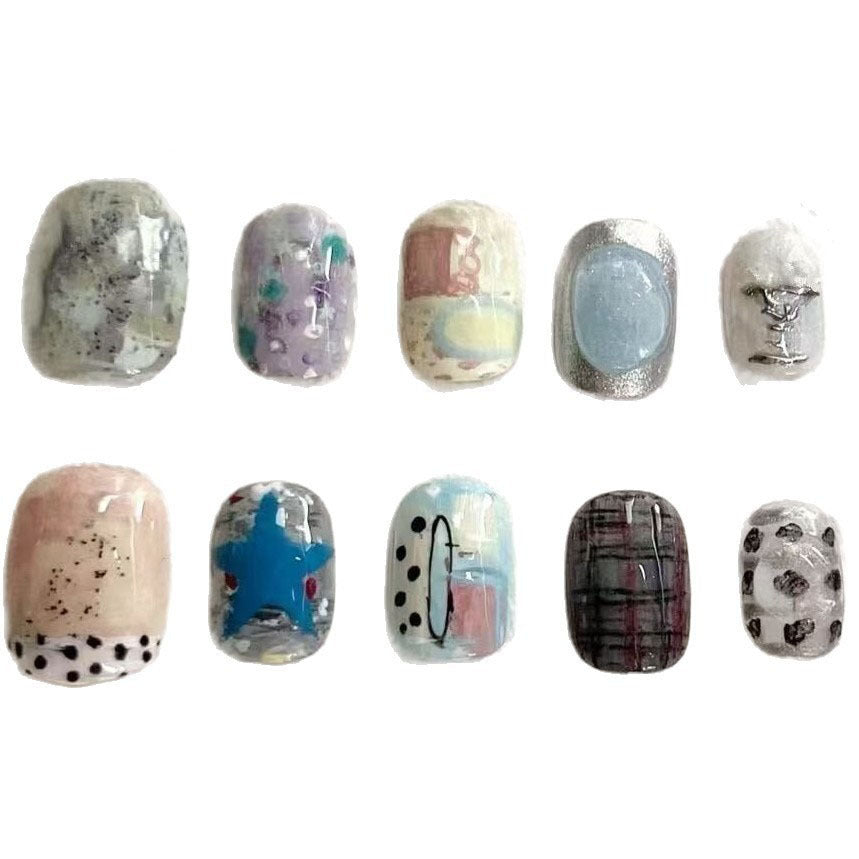 Artistic Press-On Nail Art Kollektion Karnz