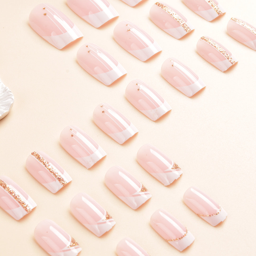 Elegantes French Tip Press-On Nail Art Set Karnz