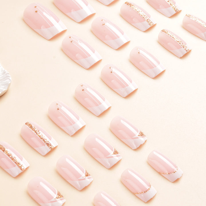 Elegantes French Tip Press-On Nail Art Set Karnz