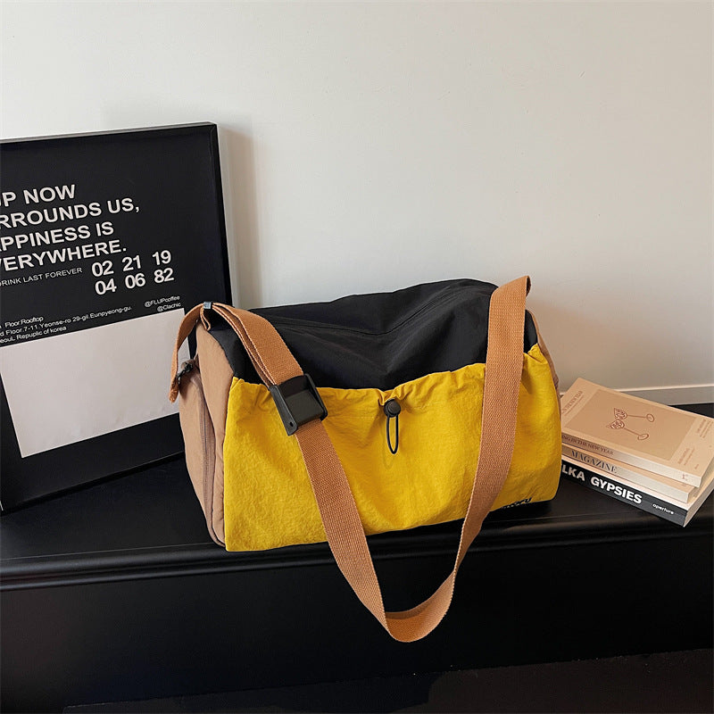 Stylische leichte Reisetasche Karnz