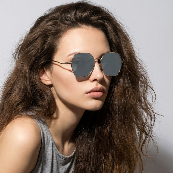 Damen geometrische Sonnenbrille mit hochwertigem Metallrahmen Karnz