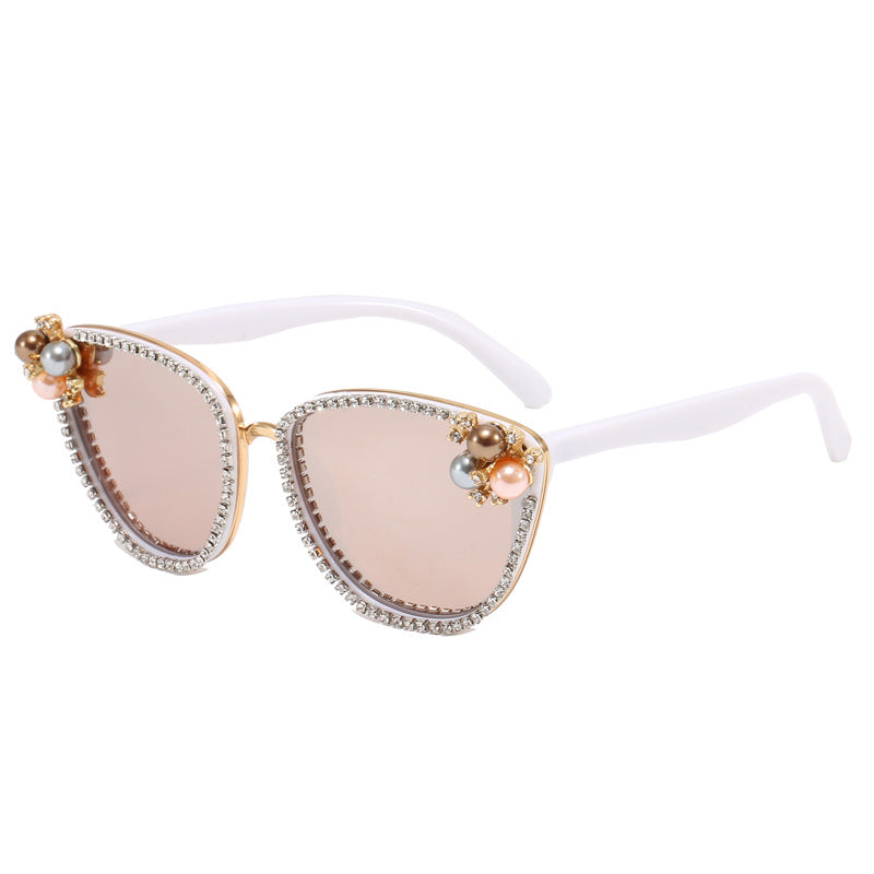 Damen glamouröse Sonnenbrille mit Perlen- und Kristalldekoration Karnz