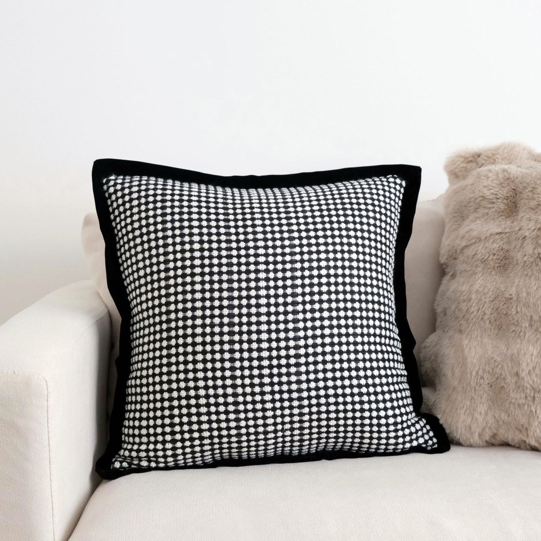 Dekoratives Akzentkissen für den Innenbereich