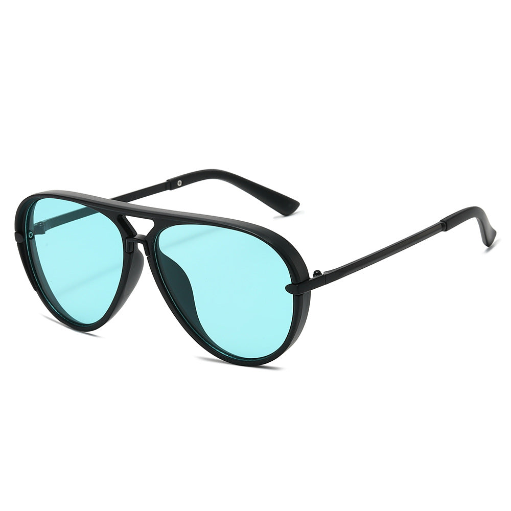 Elegante Aviator-Sonnenbrille mit goldenen Akzenten Karnz