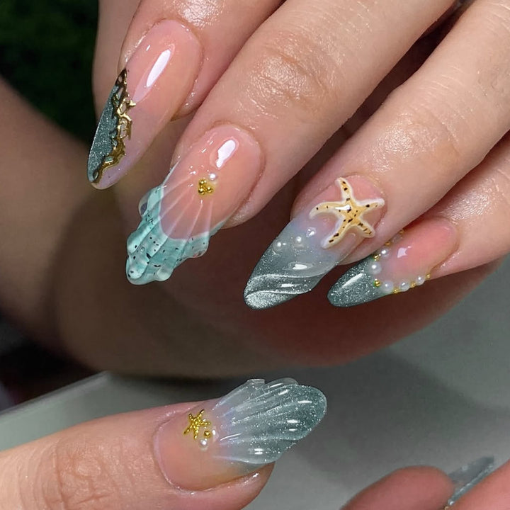 Dekoratives Press-On Nagelkunst-Set mit einzigartigen Designs Karnz
