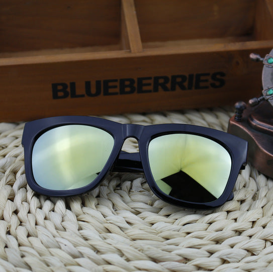 Damen Sportliche Sonnenbrille mit polarisierenden Gläsern Karnz
