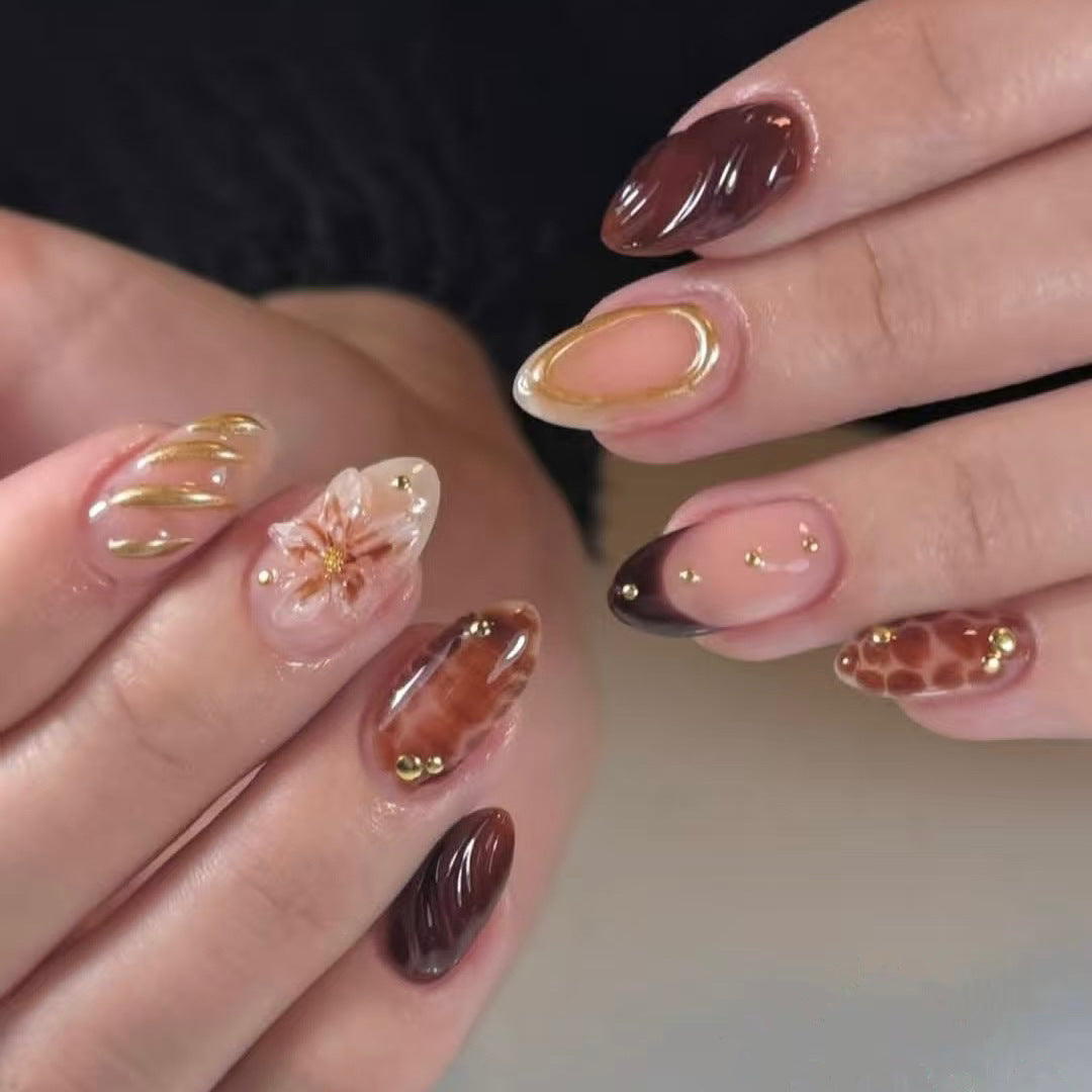 Glamouröse floral-verzierte Druck-Nagelset