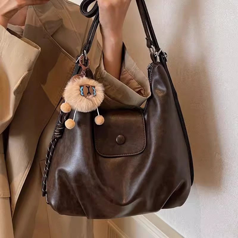 Moderne Schultertasche mit Praktischem Klappenverschluss Karnz