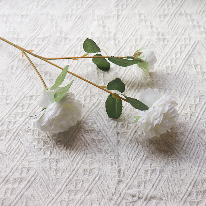 Elegante künstliche Rosenstängel