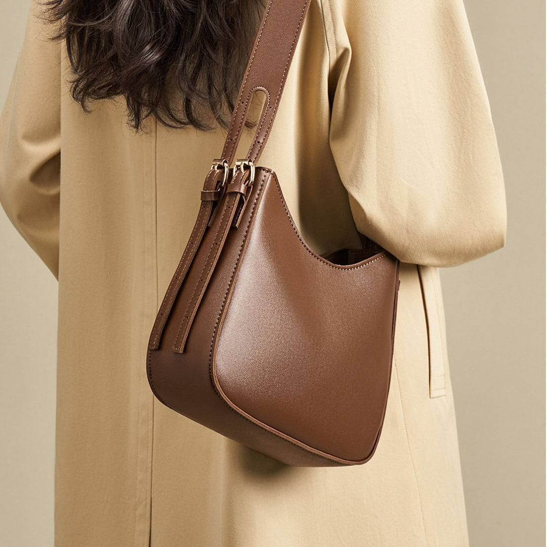 Schlanke moderne tragbare Schultertasche Karnz