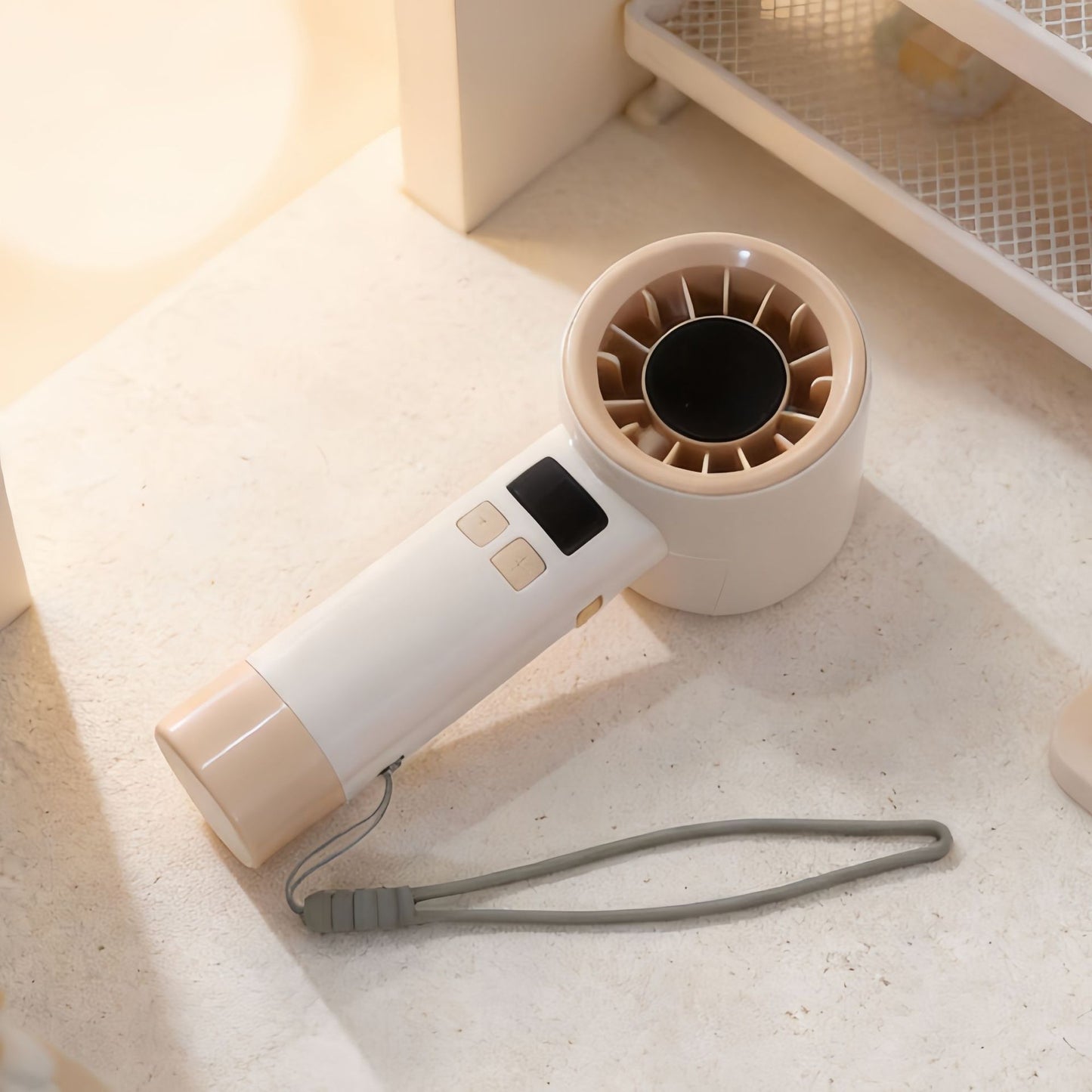 Damen Tragbarer Handventilator mit digitaler Temperaturanzeige Karnz