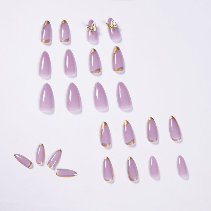Elegante Kunstnägel mit Glitzerakzenten Karnz