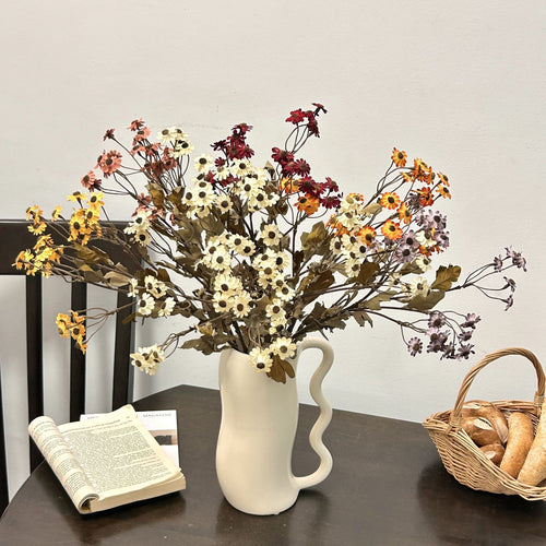 Dekorative Trockenblumen Karnz