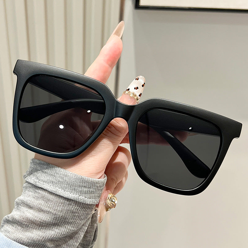 Damen oversized Sonnenbrille mit mattem Rahmen Karnz