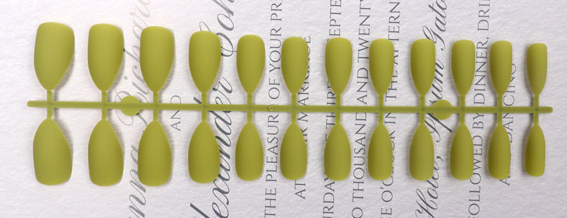 Stiletto Press-On Nail Set Karnz