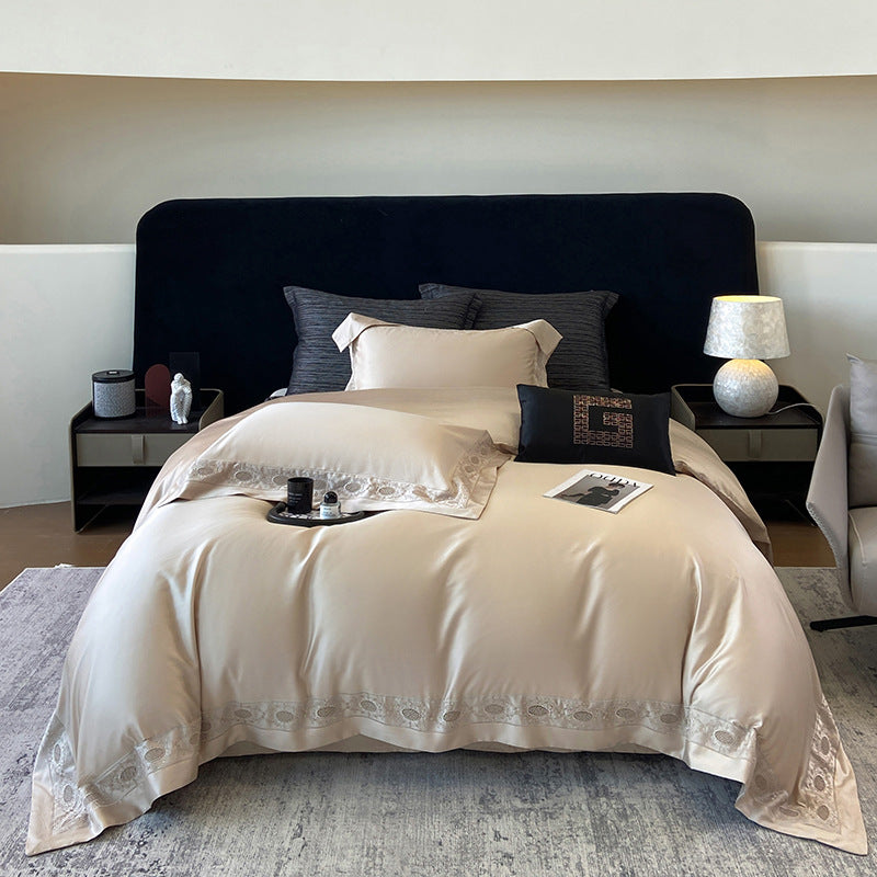 Elegante Baumwoll-Satin-Bettgarnitur mit jacquardgewebter Kontrastbordüre