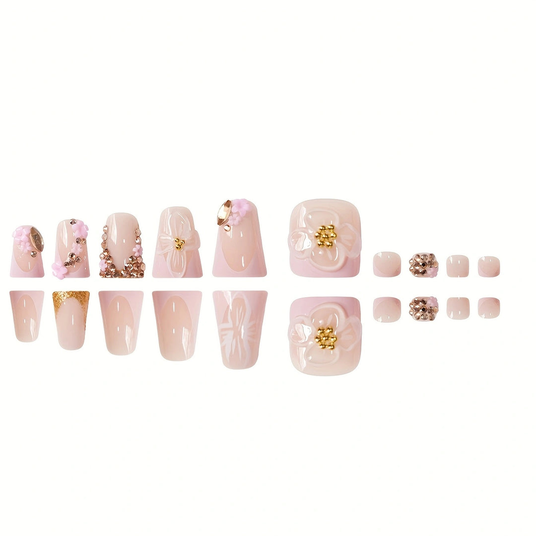 Blumenverzierte Press-On-Nagelverzierungen Karnz