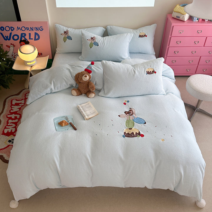 Kuschelige Kinder-Bettwäschegarnitur mit besticktem Teddymotiv