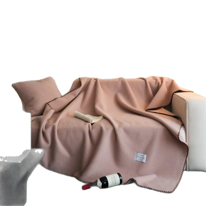 Wohndecke- und Kissen-Set aus flauschigem Fleece mit kontrastierender Ziernaht