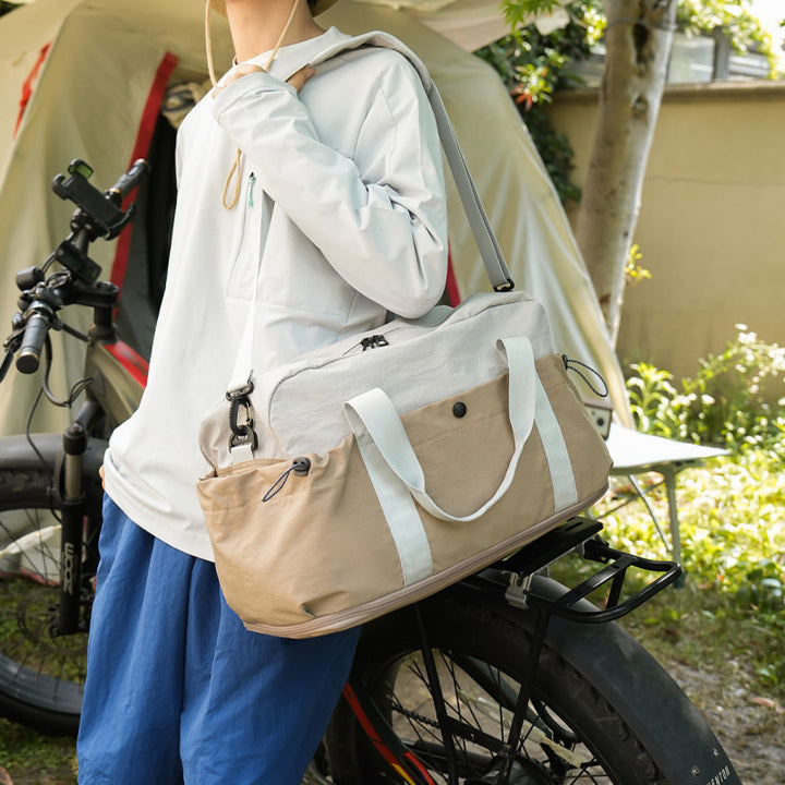 Vielseitige Reisetasche mit abnehmbarem Schultergurt Karnz