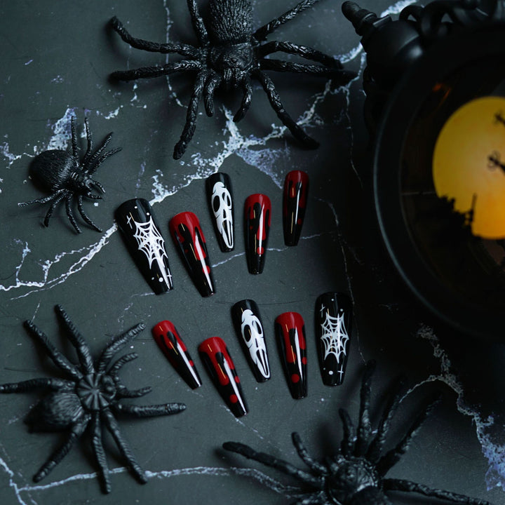 Gothic-Themen Press-On Nagelkunst Set Karnz