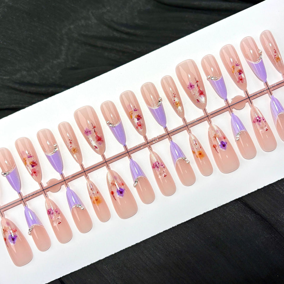 Elegante Polka Dot und Spitzen Press-On Nagel Set